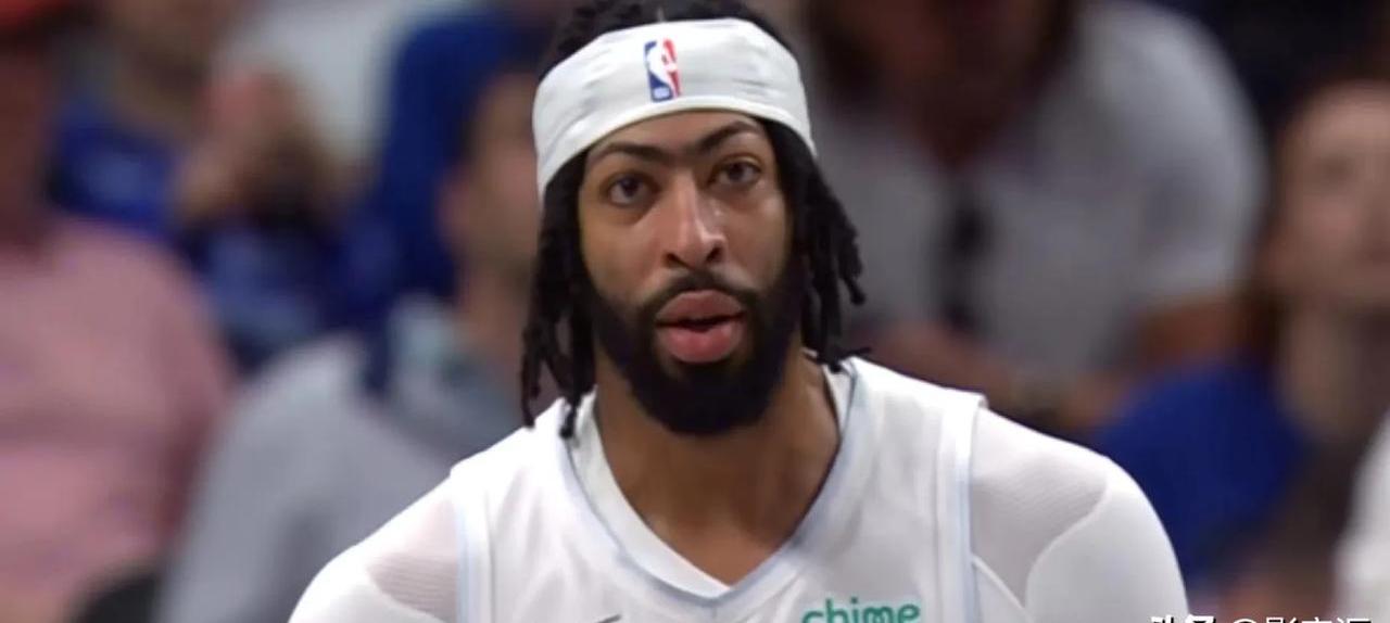 亚博体育关于湖人不断突破！，浓眉哥连续十二场比赛得分超过刷新纪录引发球迷热议的信息