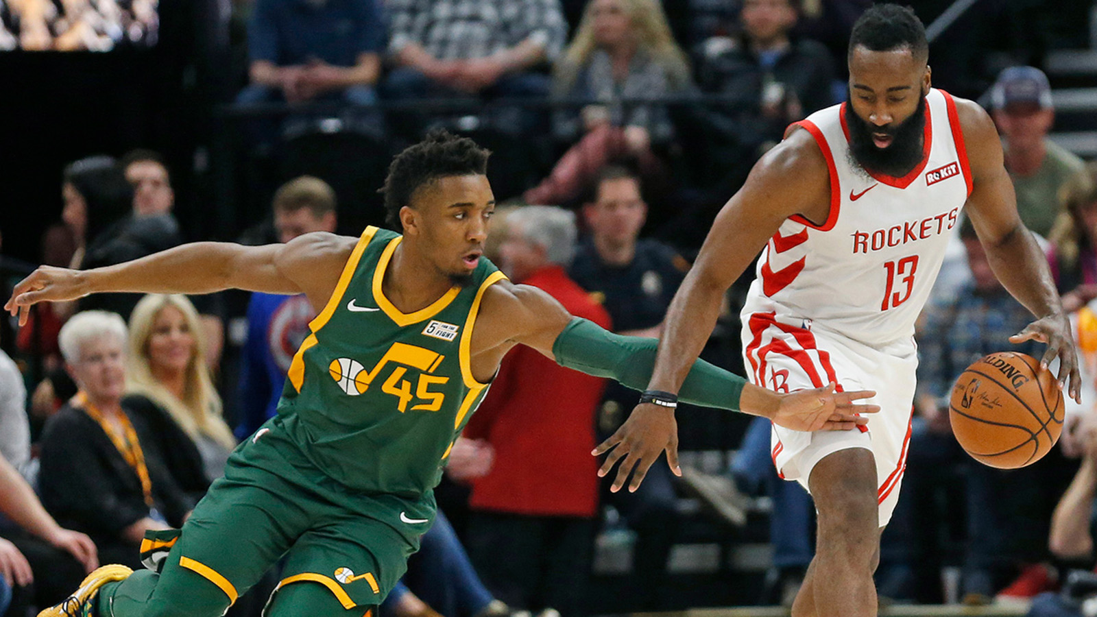 亚博在线体育娱乐包含云贵鲸鲨队鏖战岭东黑豹队，冰球联赛爆冷，转换速度占优。防守强度拉满的词条